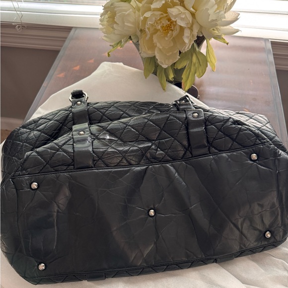 Chanel leather tote - Picture 11 of 11